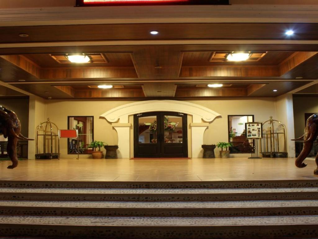 Daosavanh Resort & Spa Hotel Savannakhet Dış mekan fotoğraf