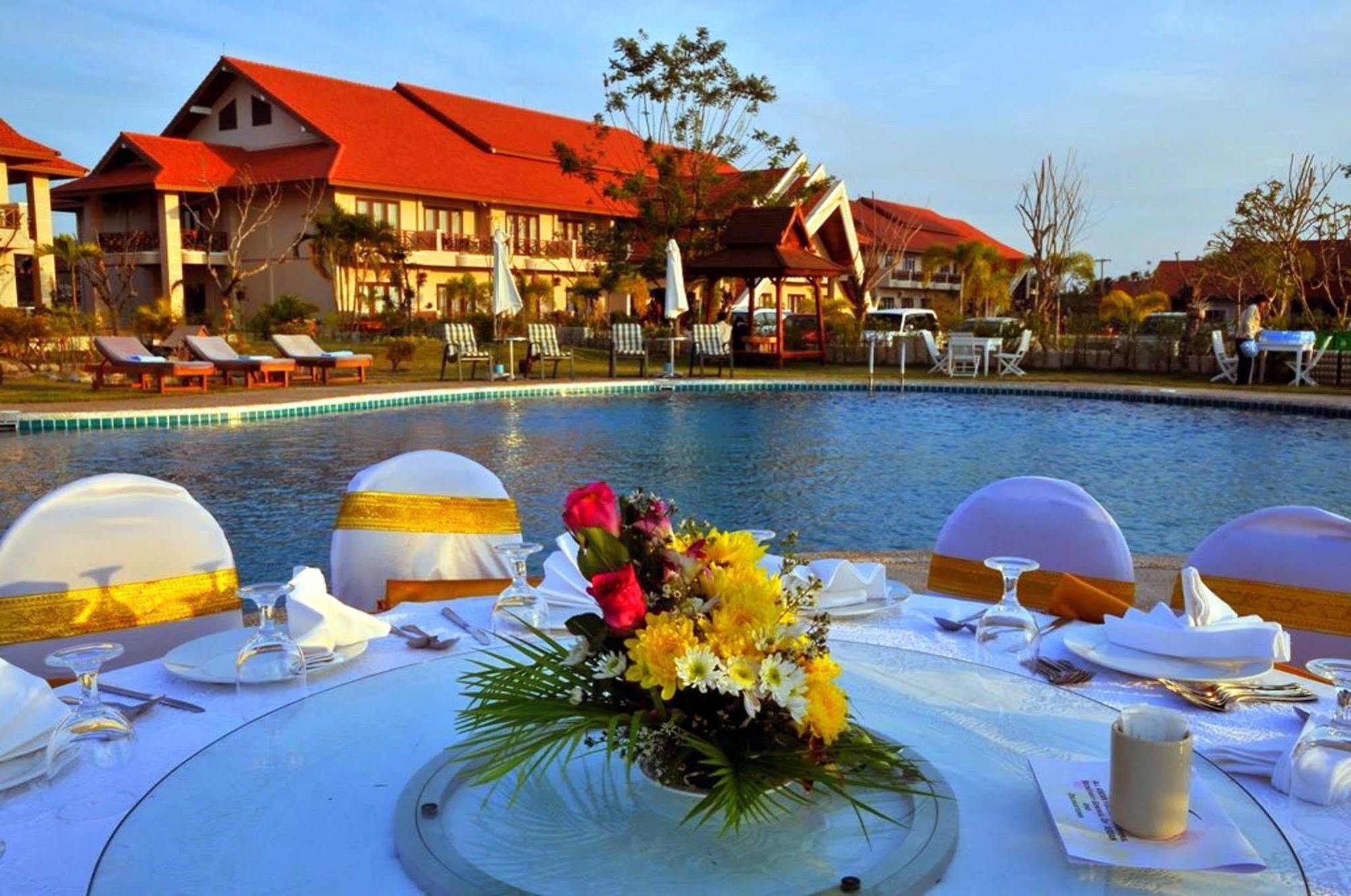 Daosavanh Resort & Spa Hotel Savannakhet Dış mekan fotoğraf